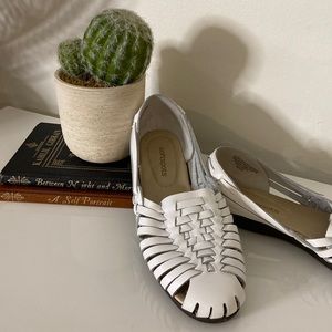Softspots, white, women's 8M, hurache sandals